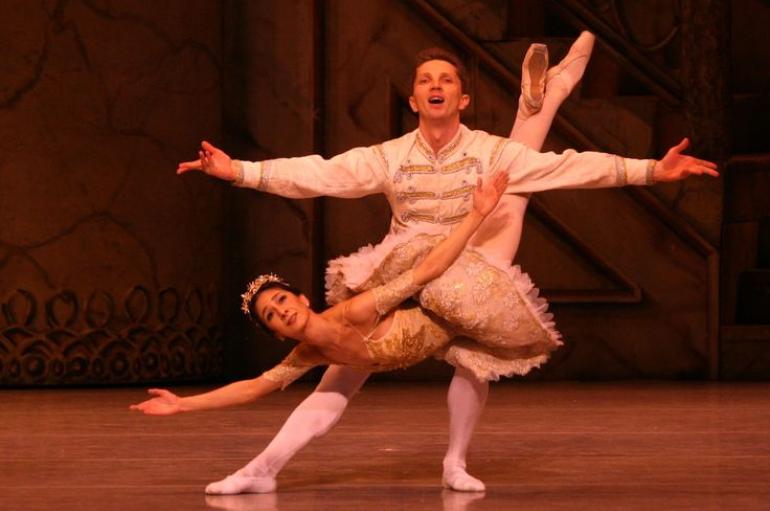 Ballet Pas de Deux with Kristopher Wojtera